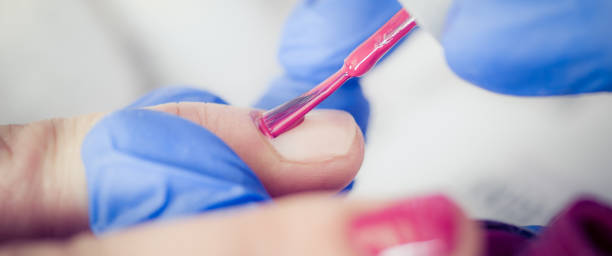 how to remove acrylic nails